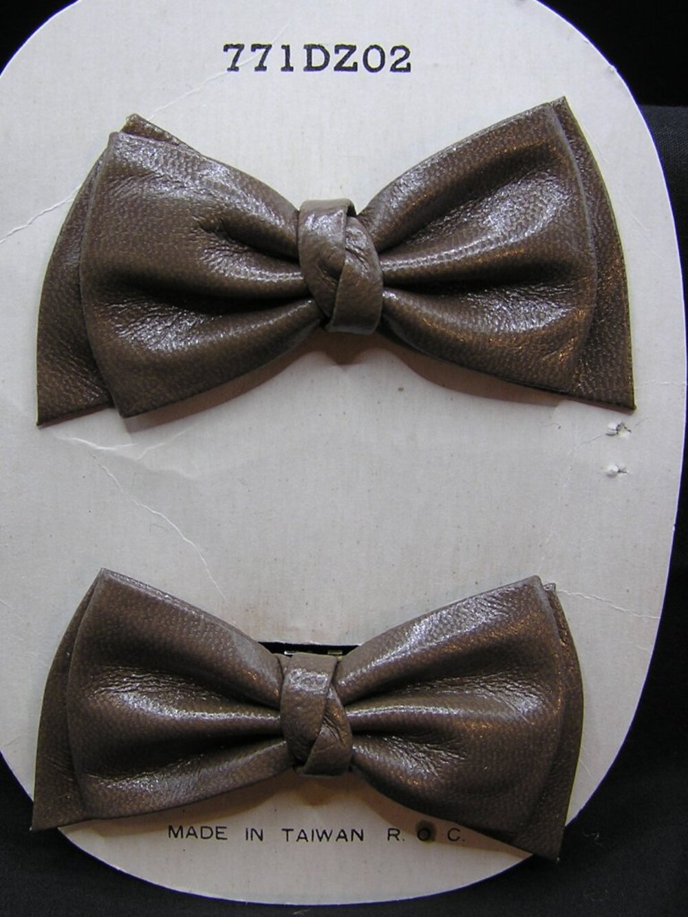 Vintage Cocoa Brown Leather Shoe Clip